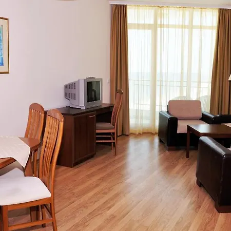 Glarus Hotel 4*